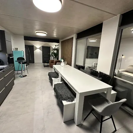 Luxurioeses Direkt Am Kanal 125 M² - Youpartments Apartman *